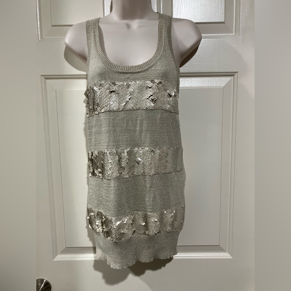 Cach’e Woman size small  tank style top